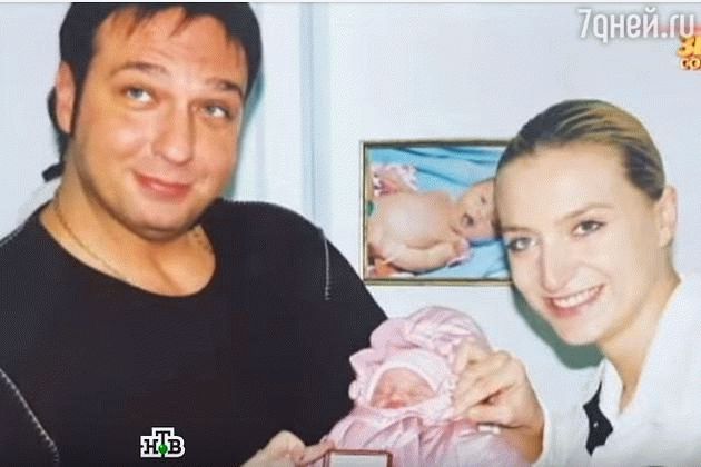 Сергей Коваленко и Ксения Бик с дочерью Анфисой