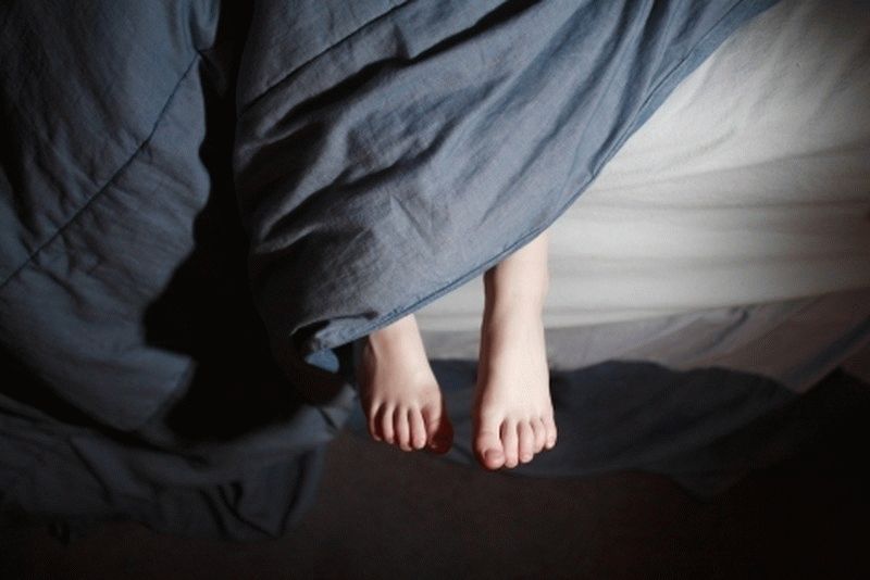Здоровый сон ребенка: что мешает, а что помогает детям крепко спать?